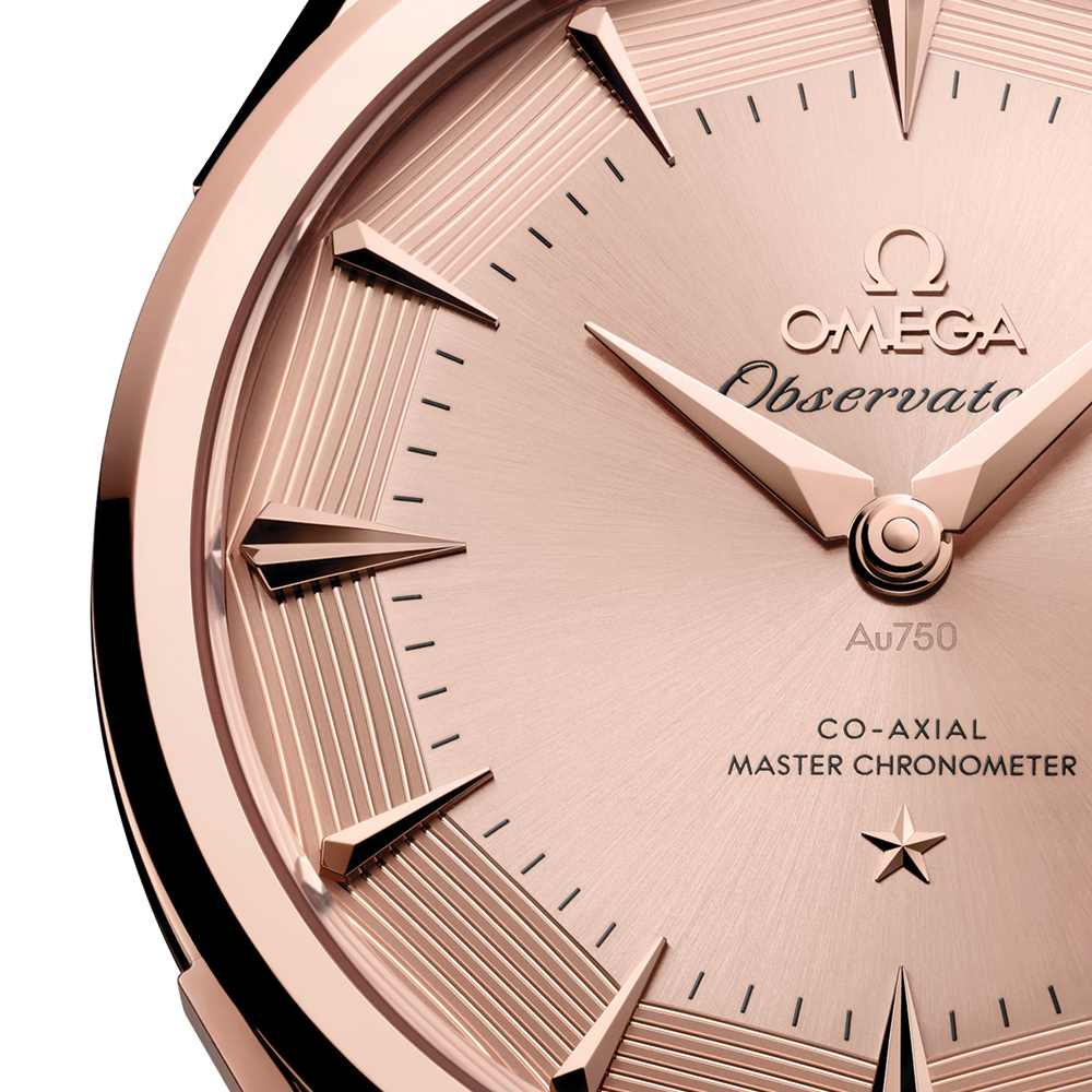 Constellation Observatory Sedna? gold 39.4mm - Pink Gold on Leather Strap