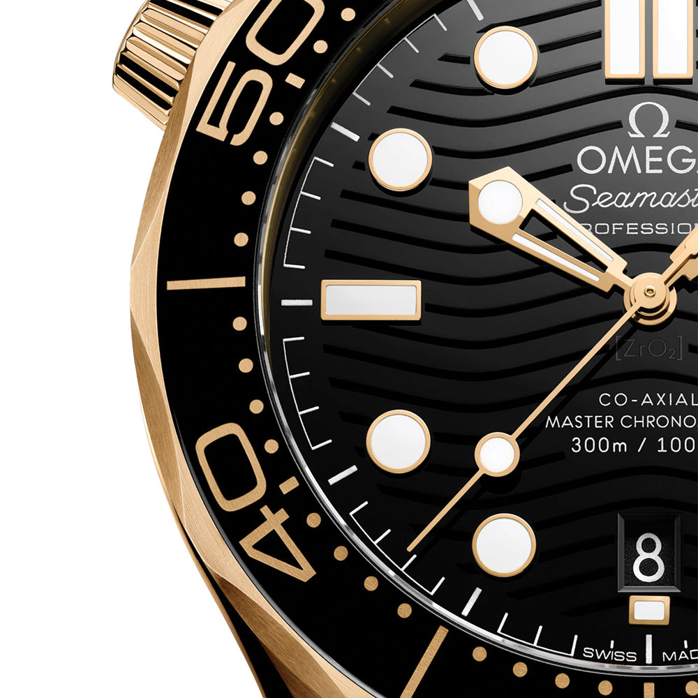 Seamaster Diver 300M Moonshine? Gold 42mm - Black on Rubber Strap